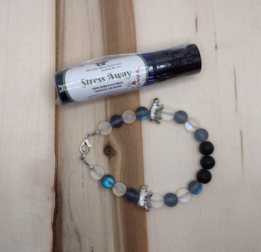 Introducing the fabulous "Mama Bear" Lava Stone Diffuser Bracelet! 🐻✨