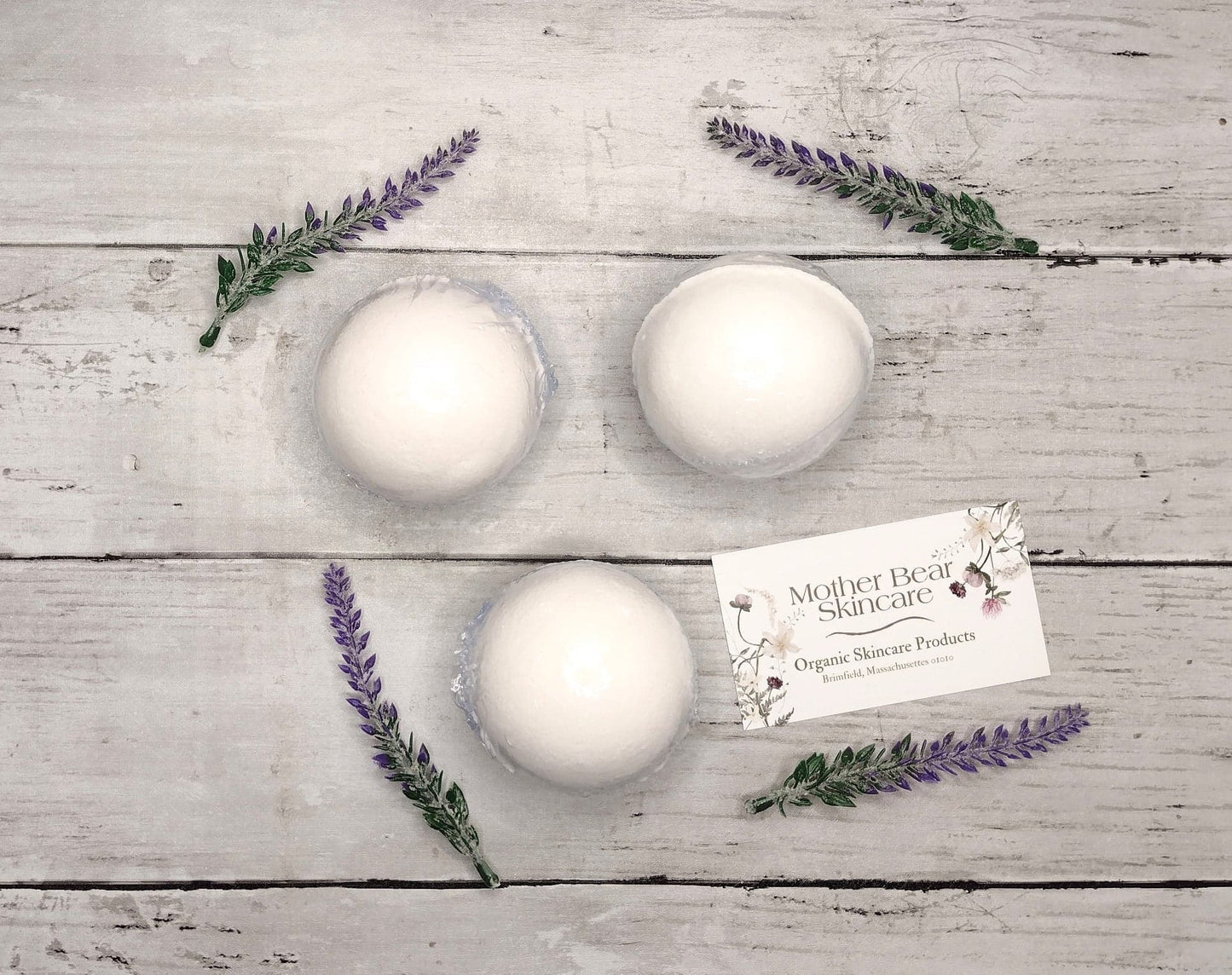 Lavender Bath Bomb ~ Natural & Organic Ingredients ~ Luxury Bath